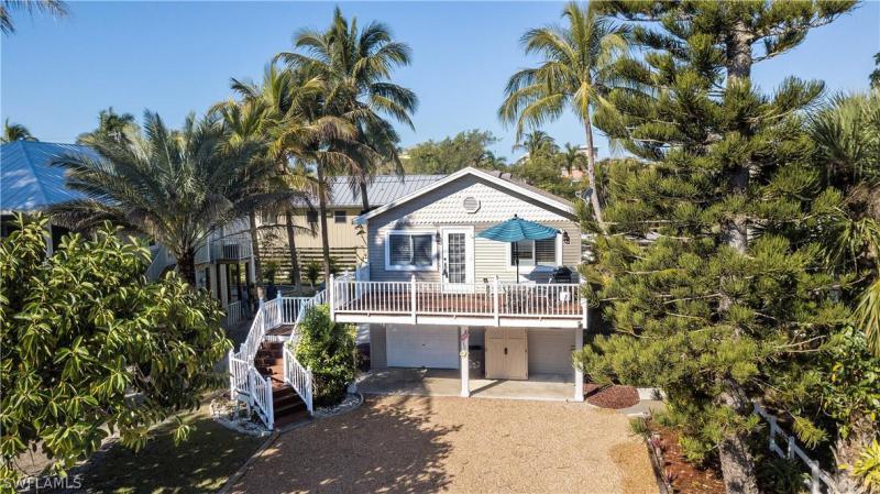 307 Lazy, Fort Myers Beach, FL