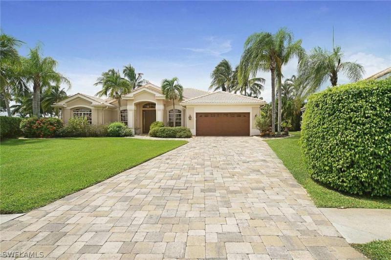 1912 Lagoon, Cape Coral, FL