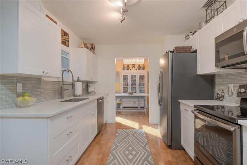 1542 Coconut, FORT MYERS, FL