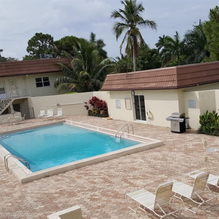 Condo-town Home Park Shore Naples