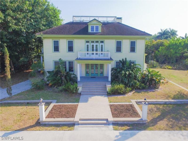 336 Van Buren St