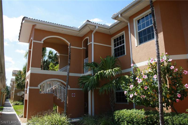 1076 Winding Pines, Cape Coral, FL