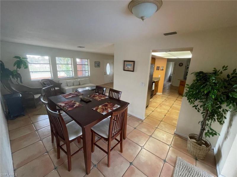 4908 SW 1st Court gallery image #12