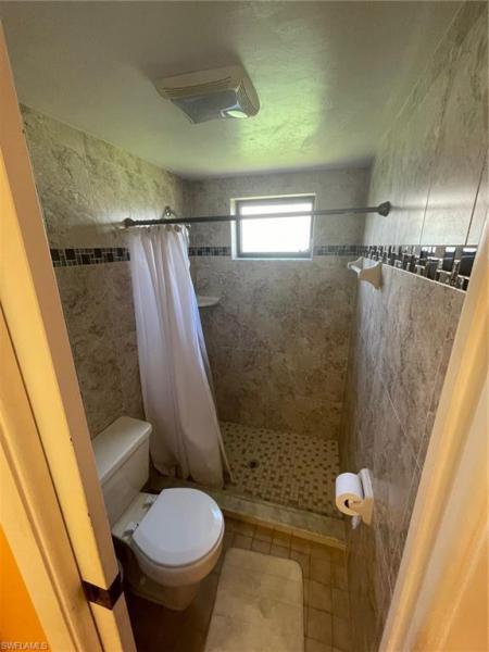 4908 SW 1st Court gallery image #17