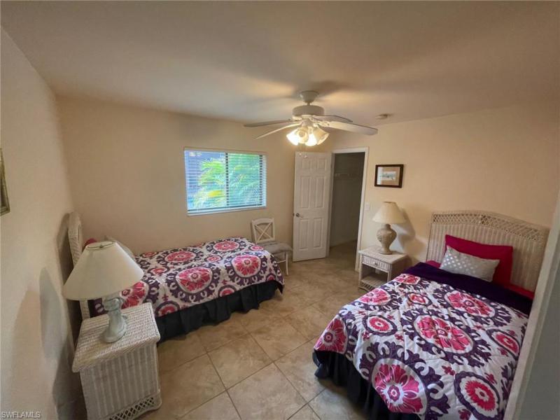 4908 SW 1st Court gallery image #8