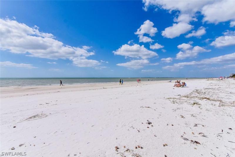 3333 Estero BLVD Fort Myers Beach, FL 33931 photo 12