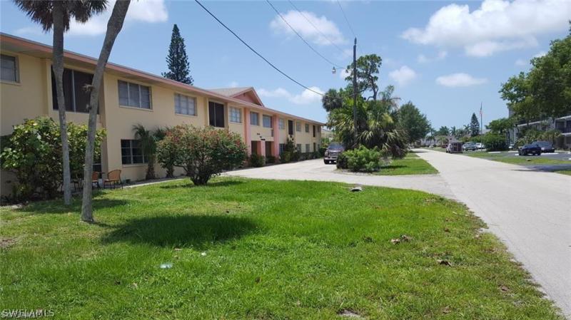 4901 Victoria Drive #102 gallery image #31