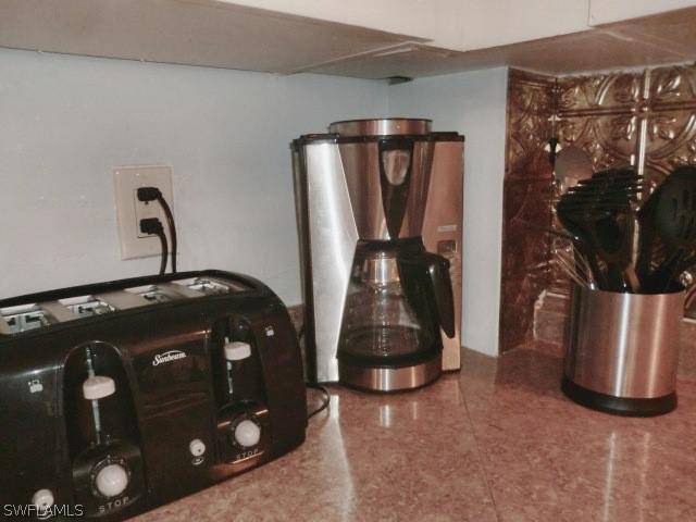 4901 Victoria Drive #102 gallery image #7