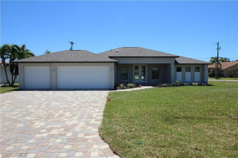 1204 SE 37th, Cape Coral, FL