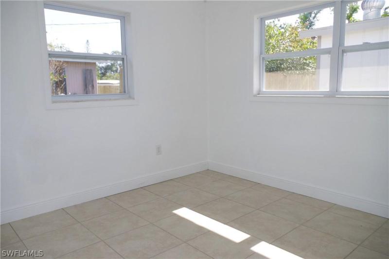 2248 Aldridge AVE Fort Myers, FL 33907 photo 11