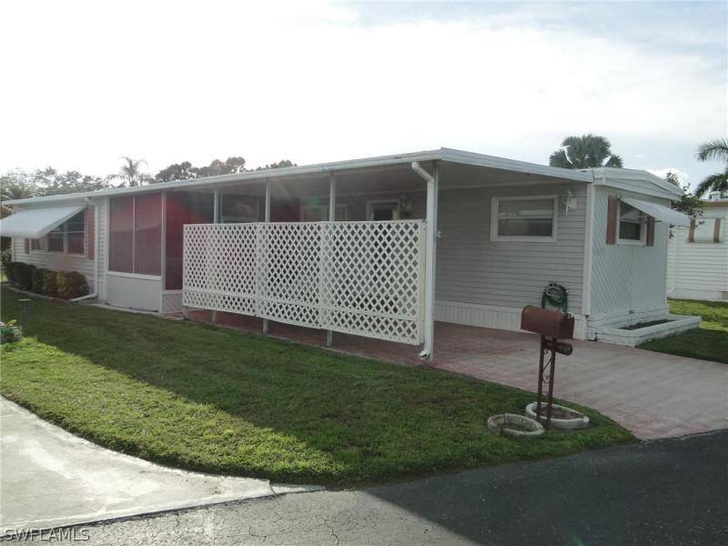 Homes for sale in the Thunderbird Mobile Homes subdivision Fort Myers