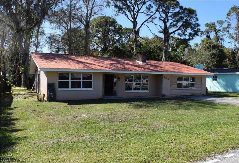 2323 Parkview, Fort Myers, FL