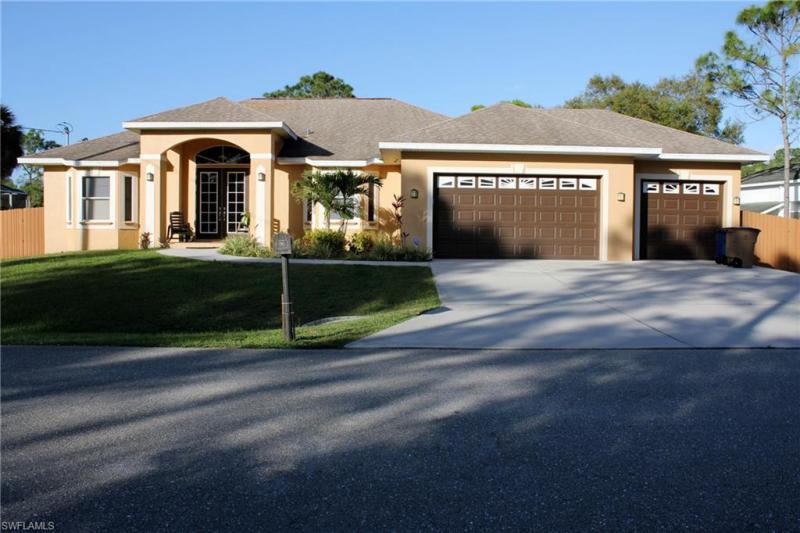 709 Connecticut, LEHIGH ACRES, FL