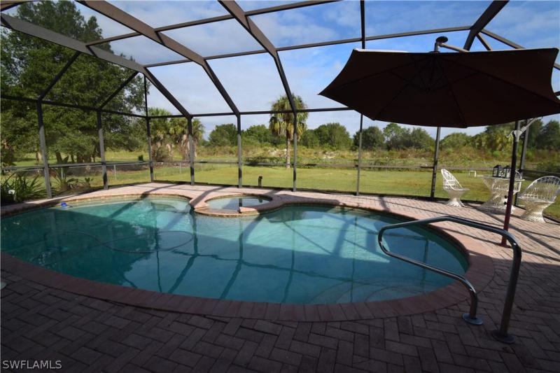 15601 Cemetery, Fort Myers, FL
