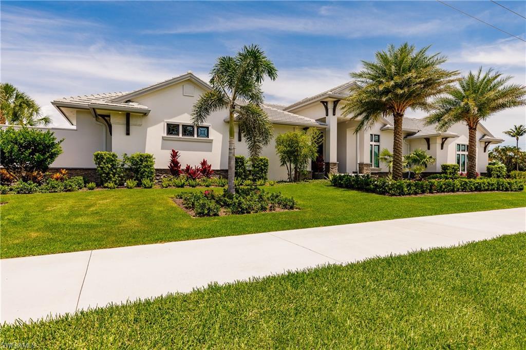 1800 Menorca CT Marco Island, FL 34145 photo 1