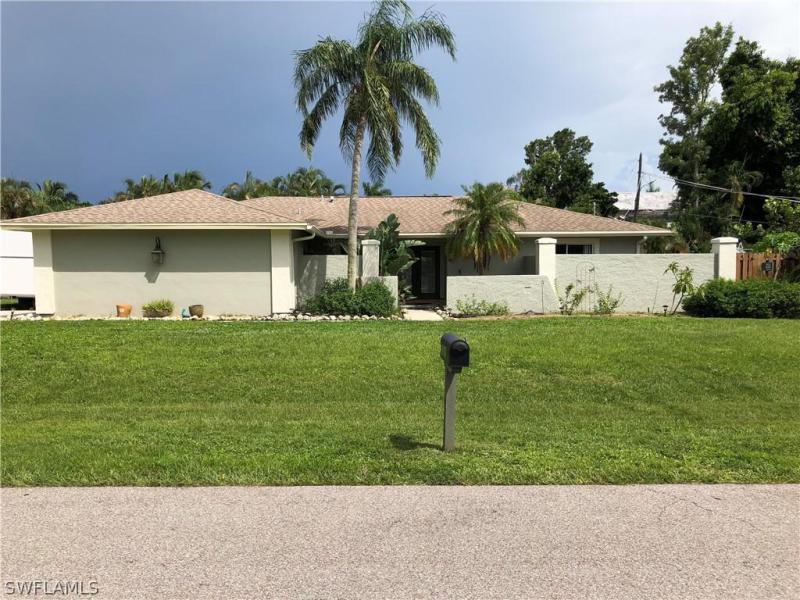 586 Sanford, Fort Myers, FL