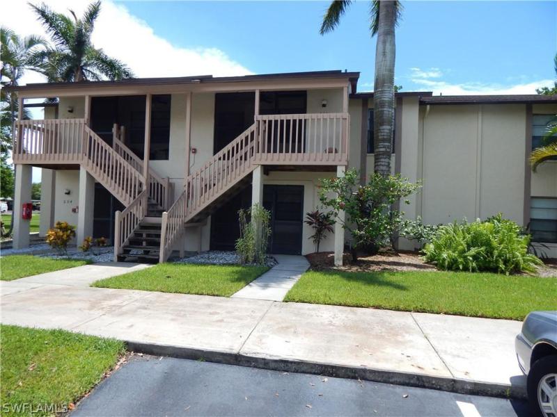 Homes for sale in the South Pointe West Condo subdivision Fort Myers