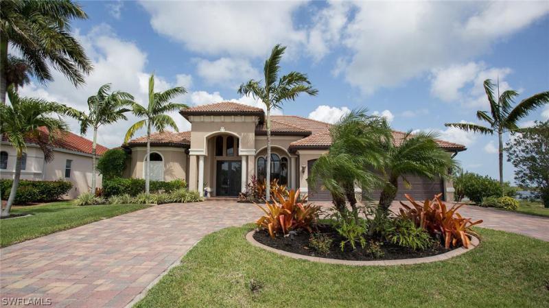 2952 Surfside, Cape Coral, FL