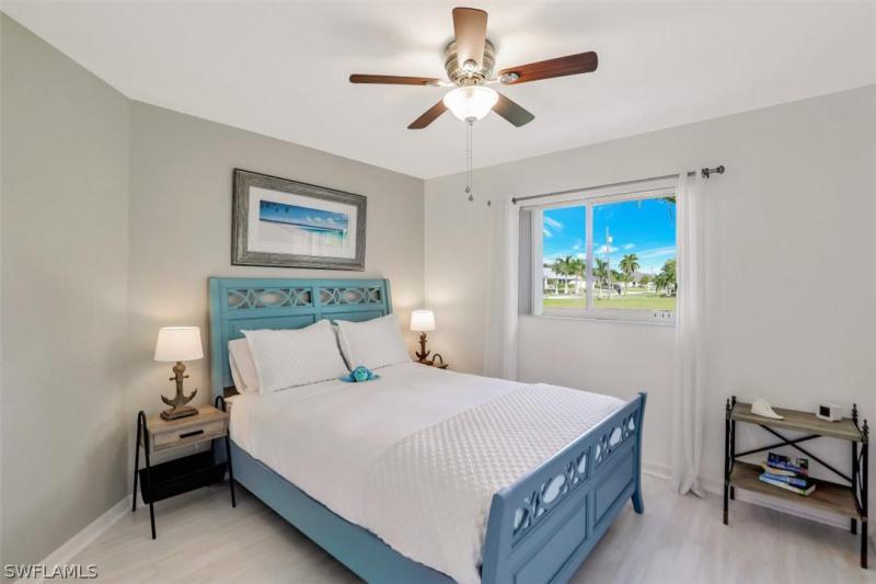 2708 SW 42nd Lane gallery image #15