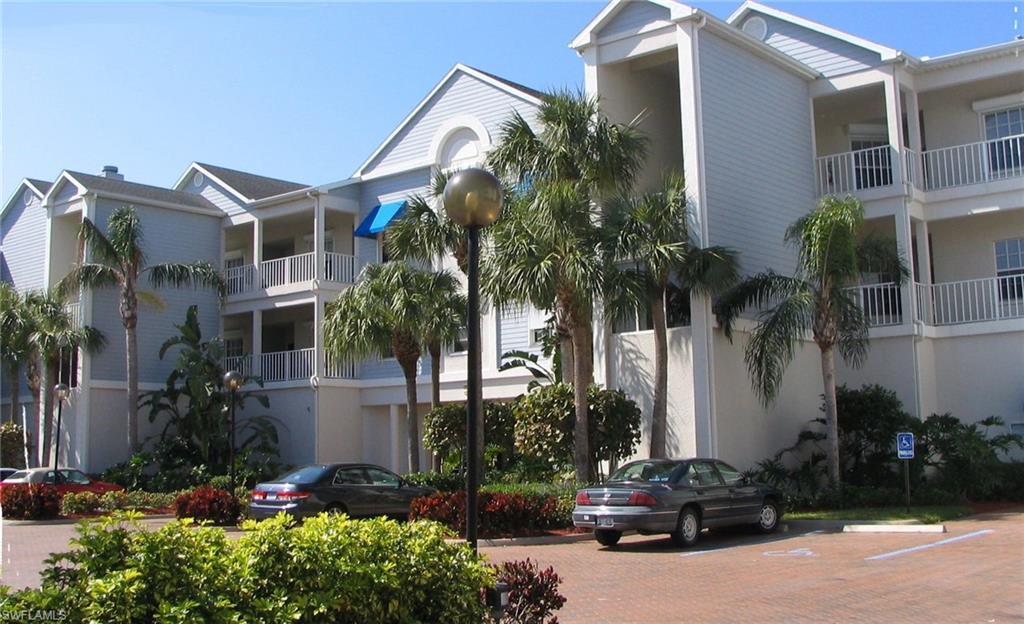 Siesta Isles Homes and Condominiums in Fort Myers Beach, Boaters