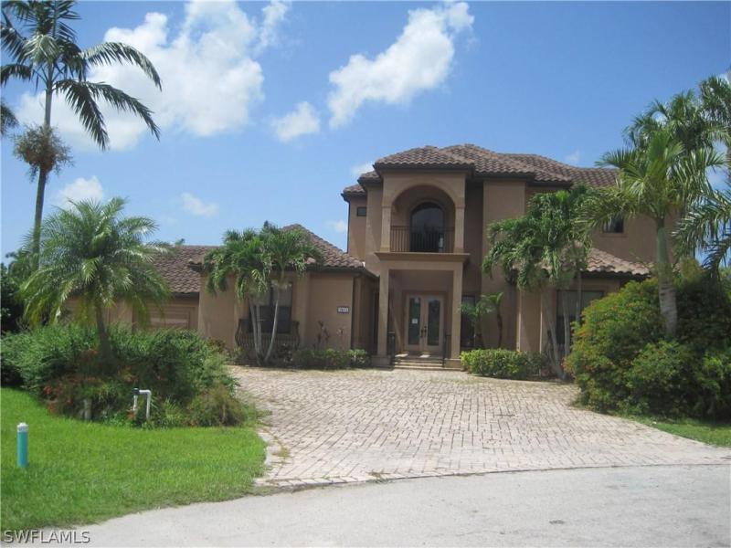 5853 Riverside, Fort Myers, FL