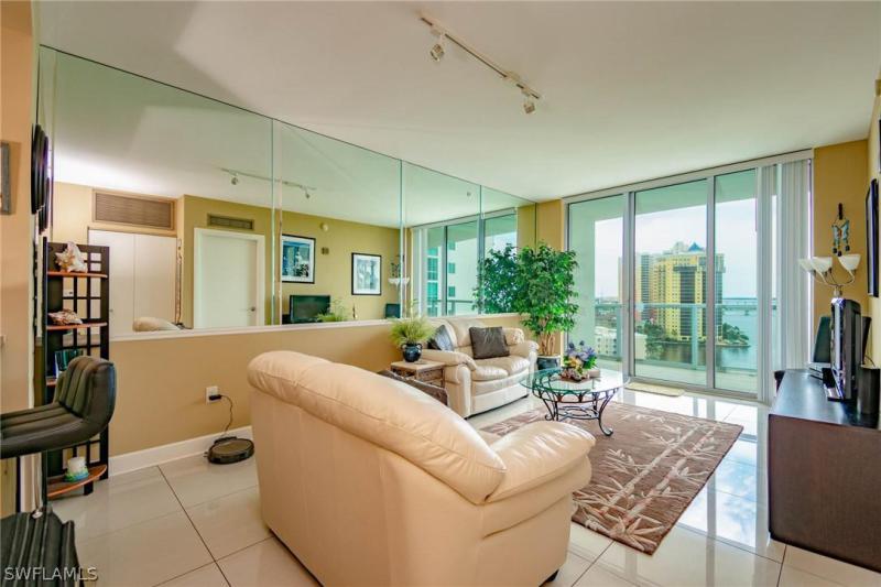 3000 Oasis Grand, Fort Myers, FL