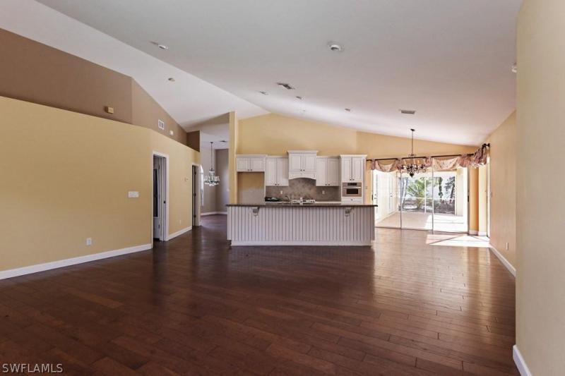 2022 Laguna WAY Naples, FL 34109 photo 7