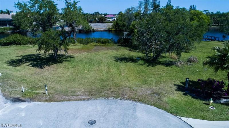 27200 High Seas, BONITA SPRINGS, FL