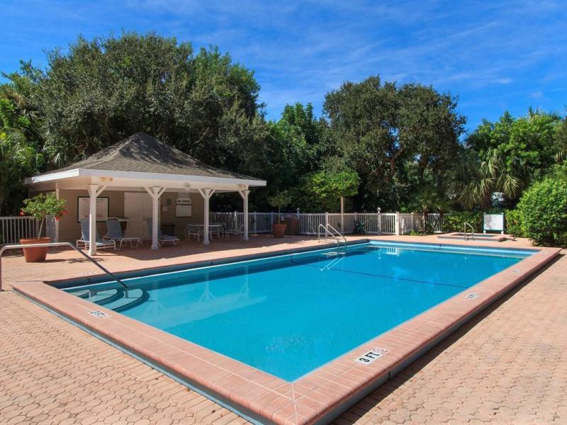 1195 Winding Oaks 307, Vero Beach, FL, 32963