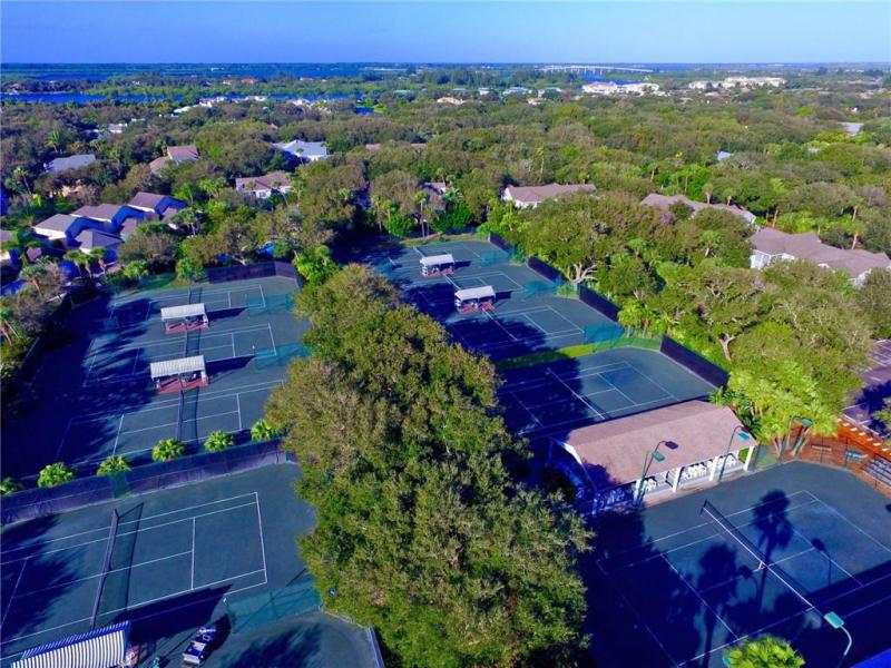 1195 Winding Oaks 307, Vero Beach, FL, 32963