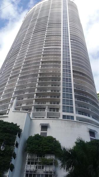 opera tower apartments miami