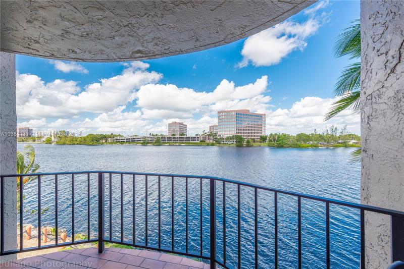 South Florida Waterfront Condos For Sale