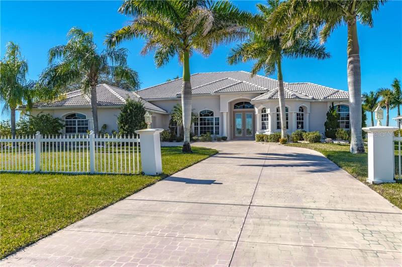 4 bedroom Homes For Sale in Port Charlotte, FL | Port Charlotte MLS